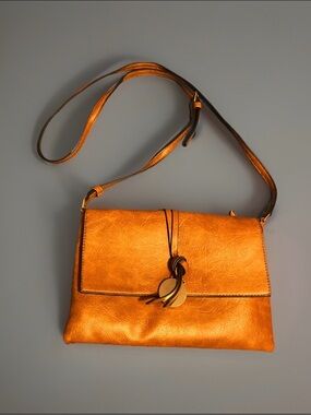 LADIES COGNAC FULL ZIP CROSSBODY